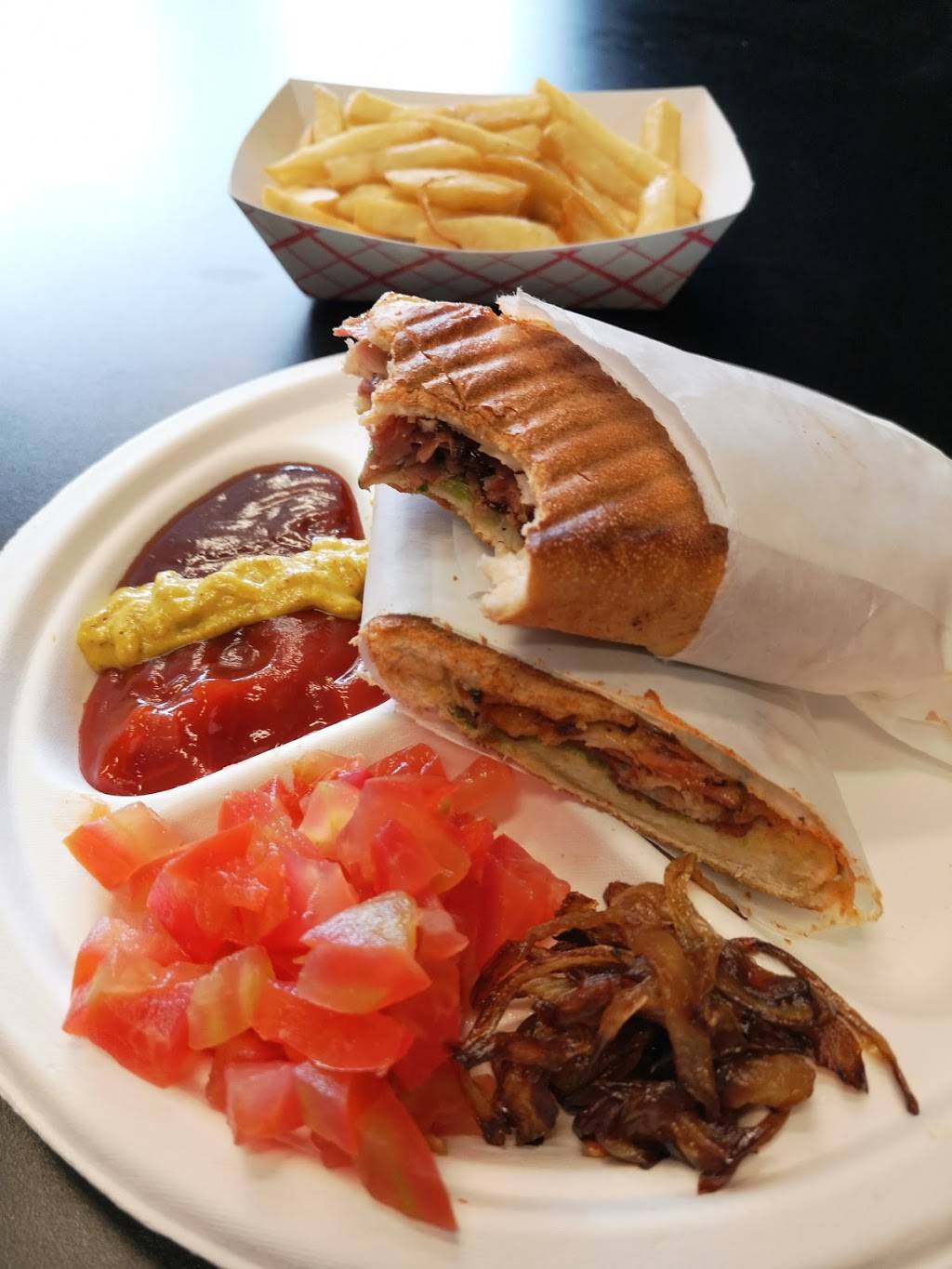 Panino | restaurant | 437 NY-52, Woodbourne, NY 12788, USA | 8456402410 OR +1 845-640-2410