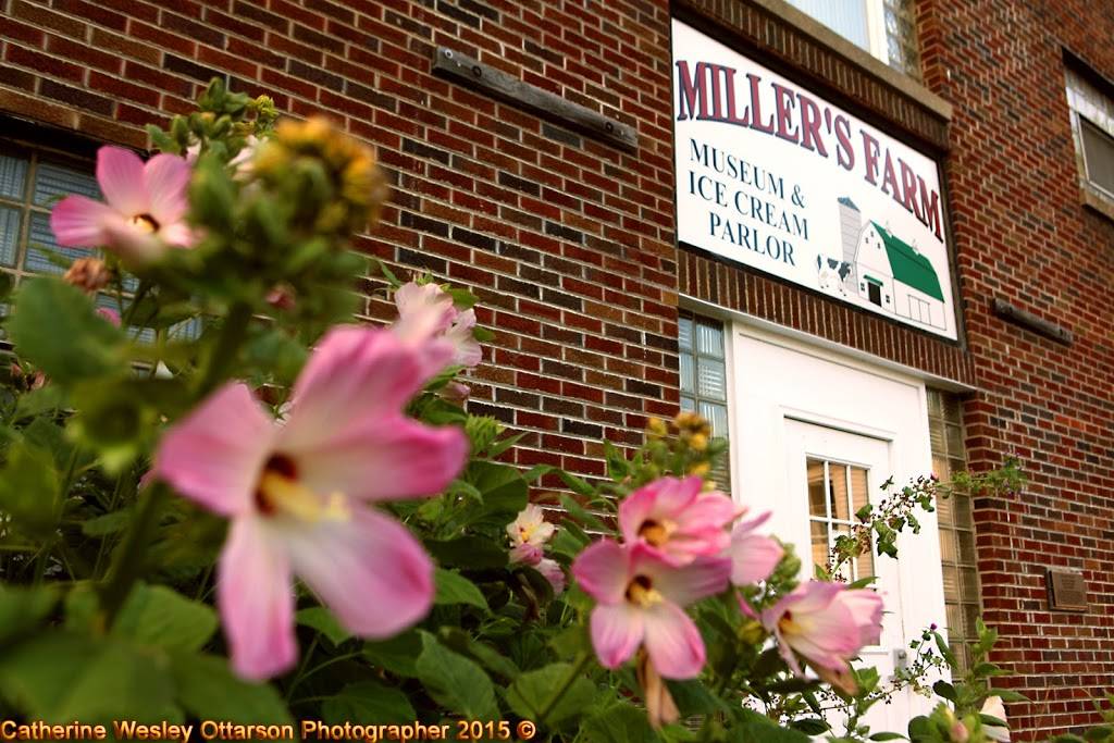 Millers Ice Cream Parlor | restaurant | 635 State St, Eaton Rapids, MI 48827, USA | 5174411792 OR +1 517-441-1792