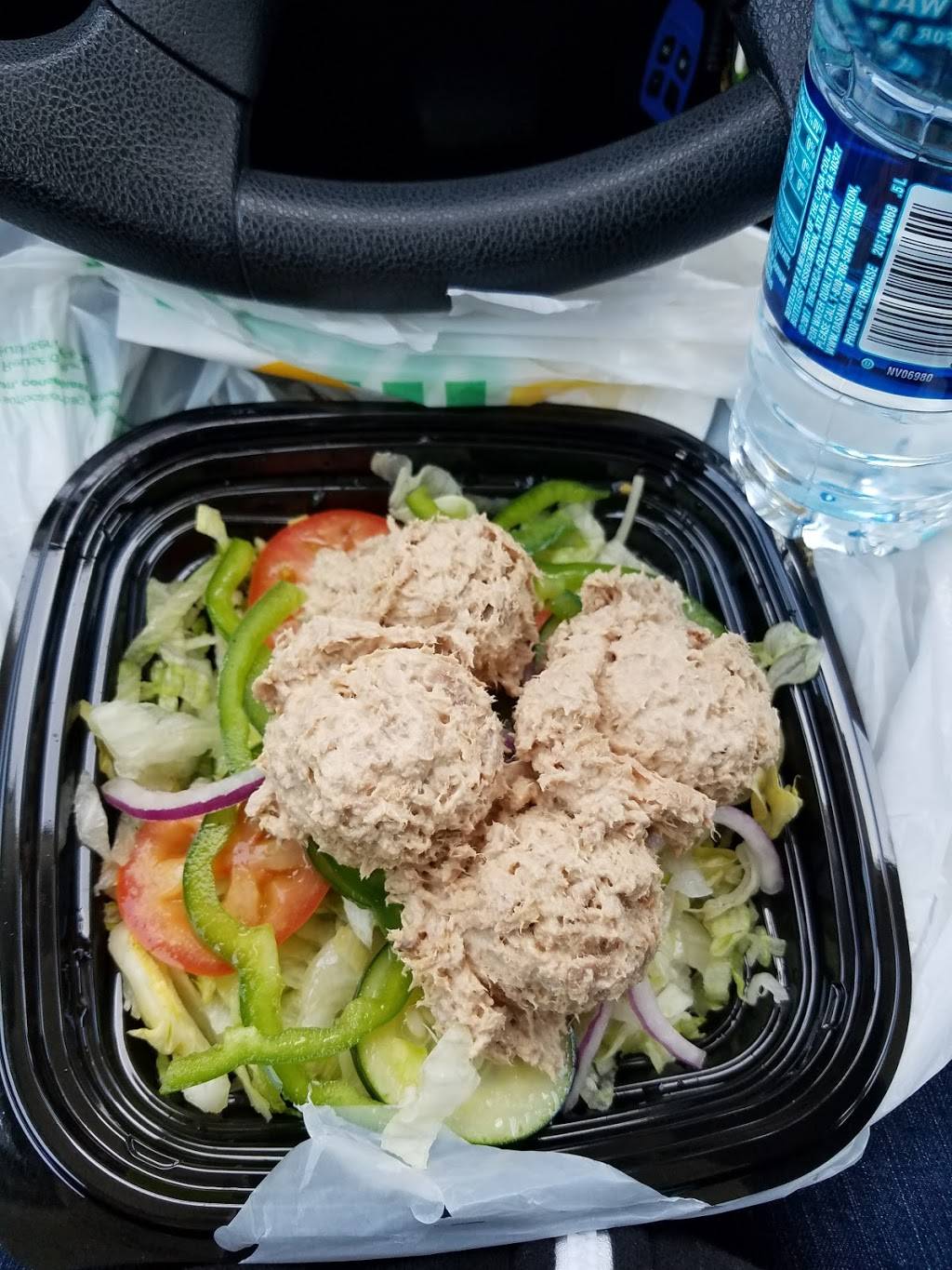 Subway Restaurants | restaurant | 917 N Hampton Rd #235, DeSoto, TX 75115, USA | 9722231114 OR +1 972-223-1114