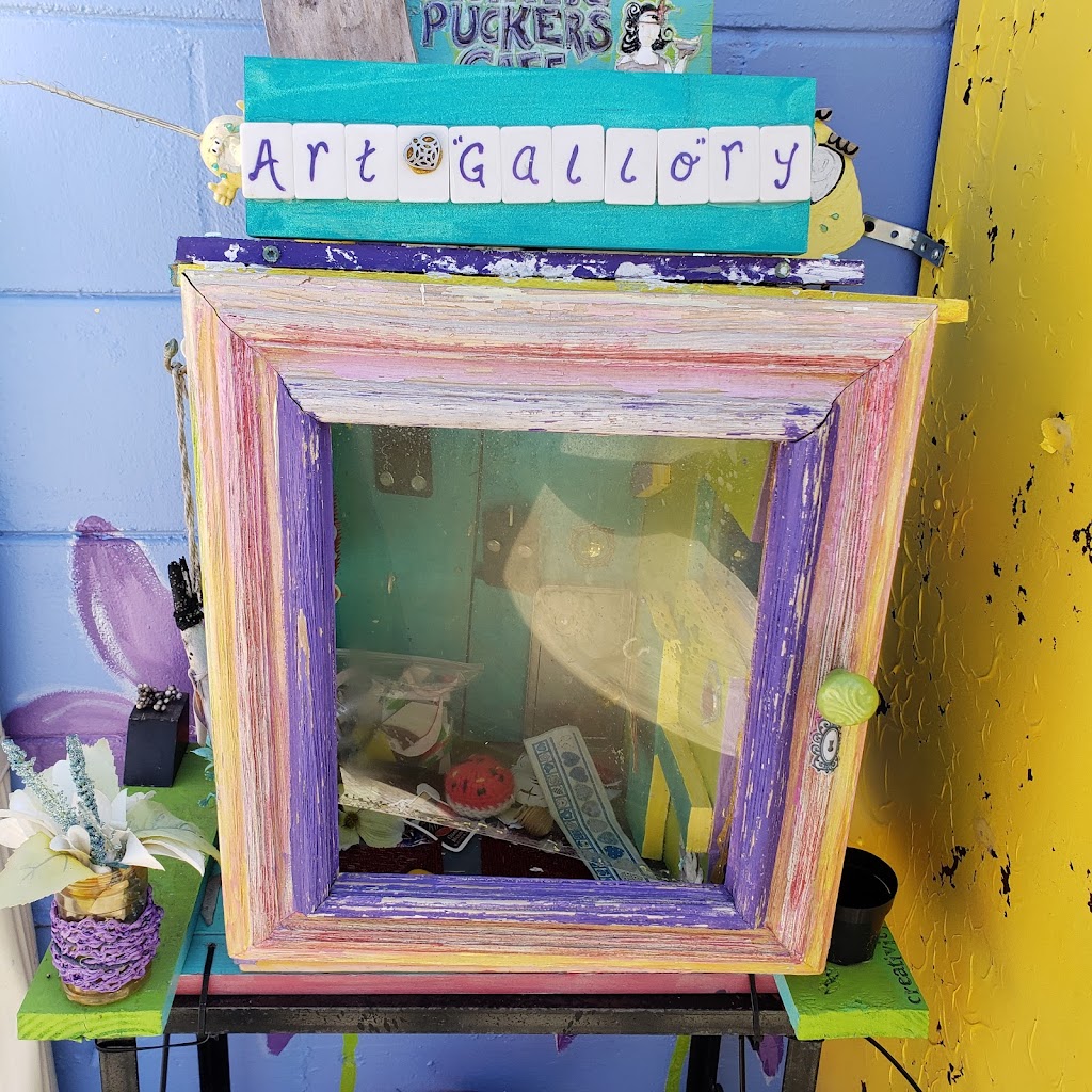 mother puckers | restaurant | 125 S Tropical Trail, Merritt Island, FL 32952, USA | 3218480062 OR +1 321-848-0062