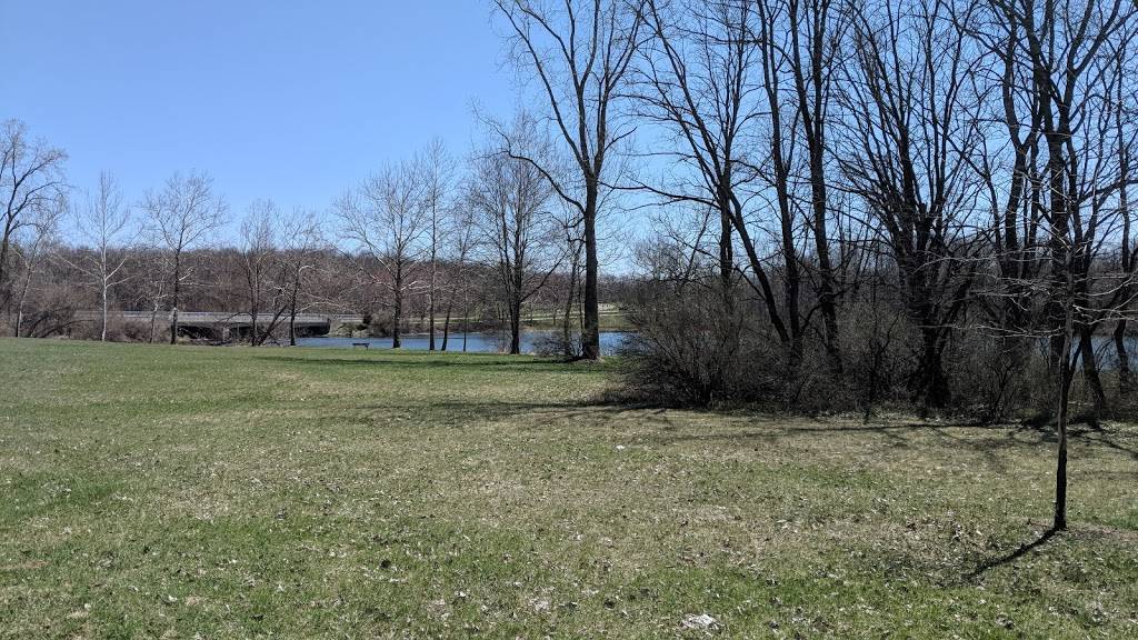 Kensington Farmhouse Grille | restaurant | 2240 W Buno Rd, Milford, MI 48380, USA | 2486848632 OR +1 248-684-8632