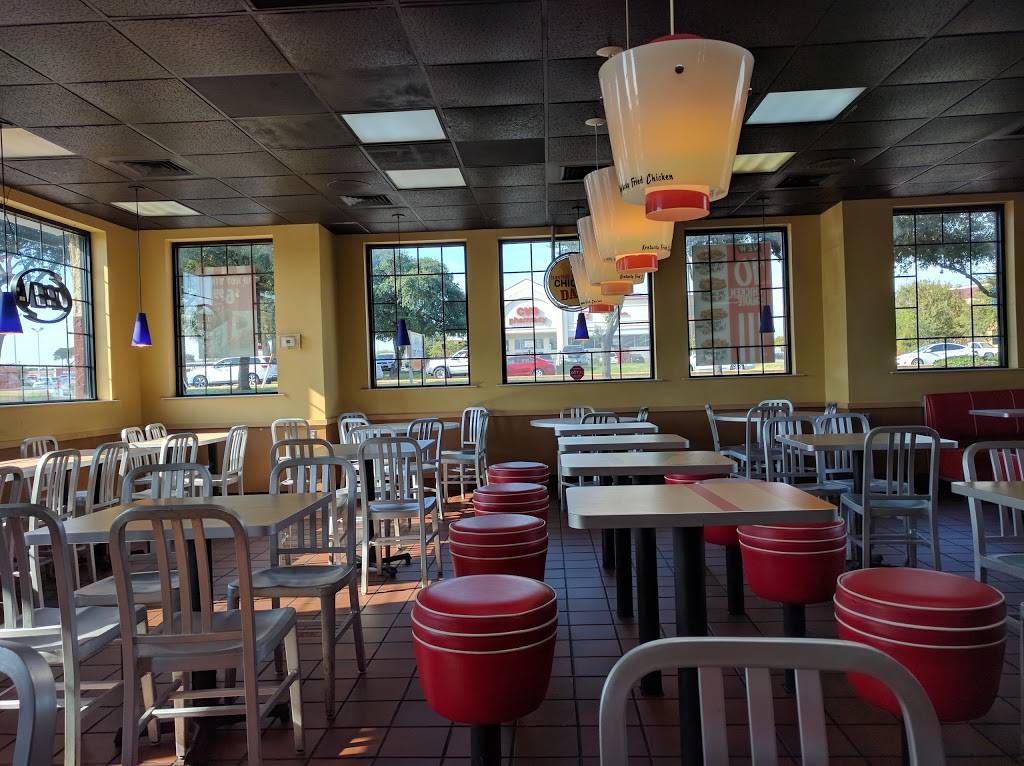 KFC | restaurant | 2501 Texas Ave, College Station, TX 77840, USA | 9796932331 OR +1 979-693-2331