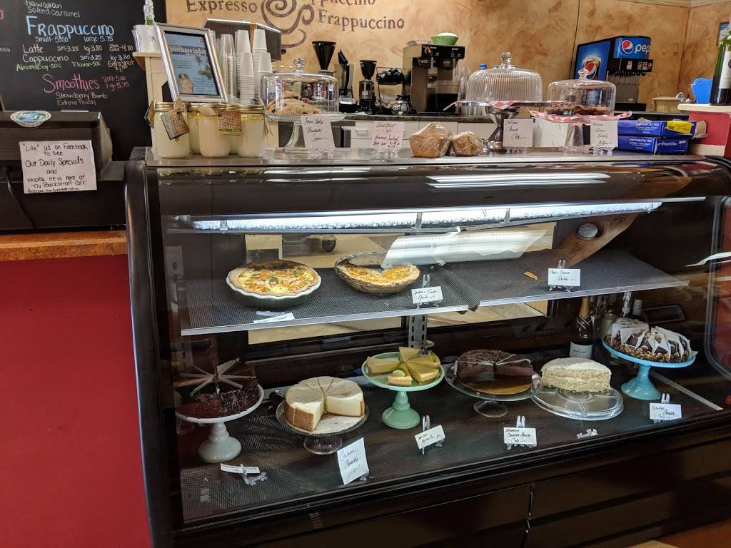 Backstreet Cafè | meal takeaway | 1780 Chandlers Ln, Sunset Beach, NC 28468, USA | 9105756759 OR +1 910-575-6759