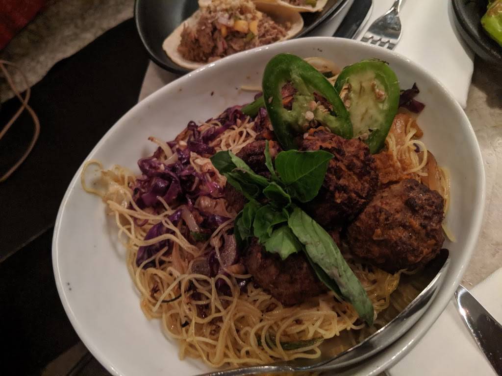 Bar Vacilando | restaurant | 405 15th Ave E, Seattle, WA 98112, USA | 2064201584 OR +1 206-420-1584