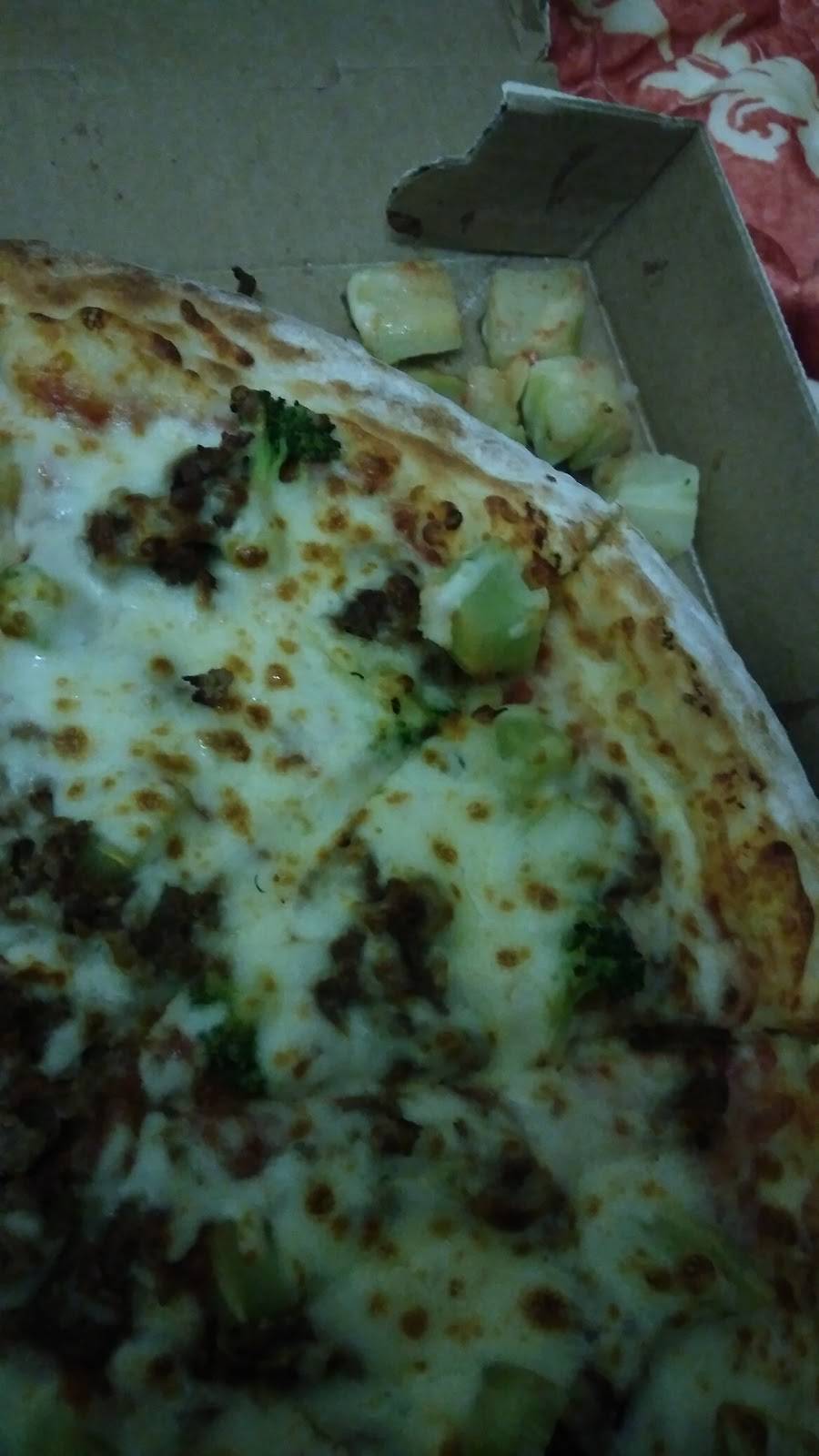 New York Pizza Factory | restaurant | 11143 Lee Hwy, Fairfax, VA 22030, USA | 7032560800 OR +1 703-256-0800