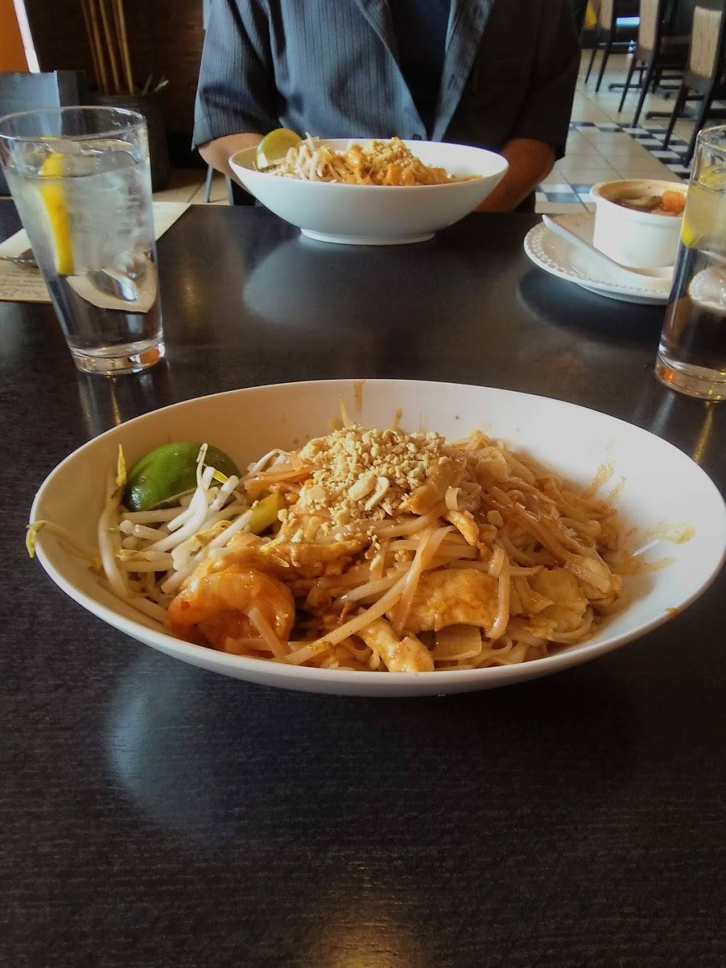 Thai Basil | restaurant | 7882 N Academy Blvd, Colorado Springs, CO 80920, USA | 7192681688 OR +1 719-268-1688