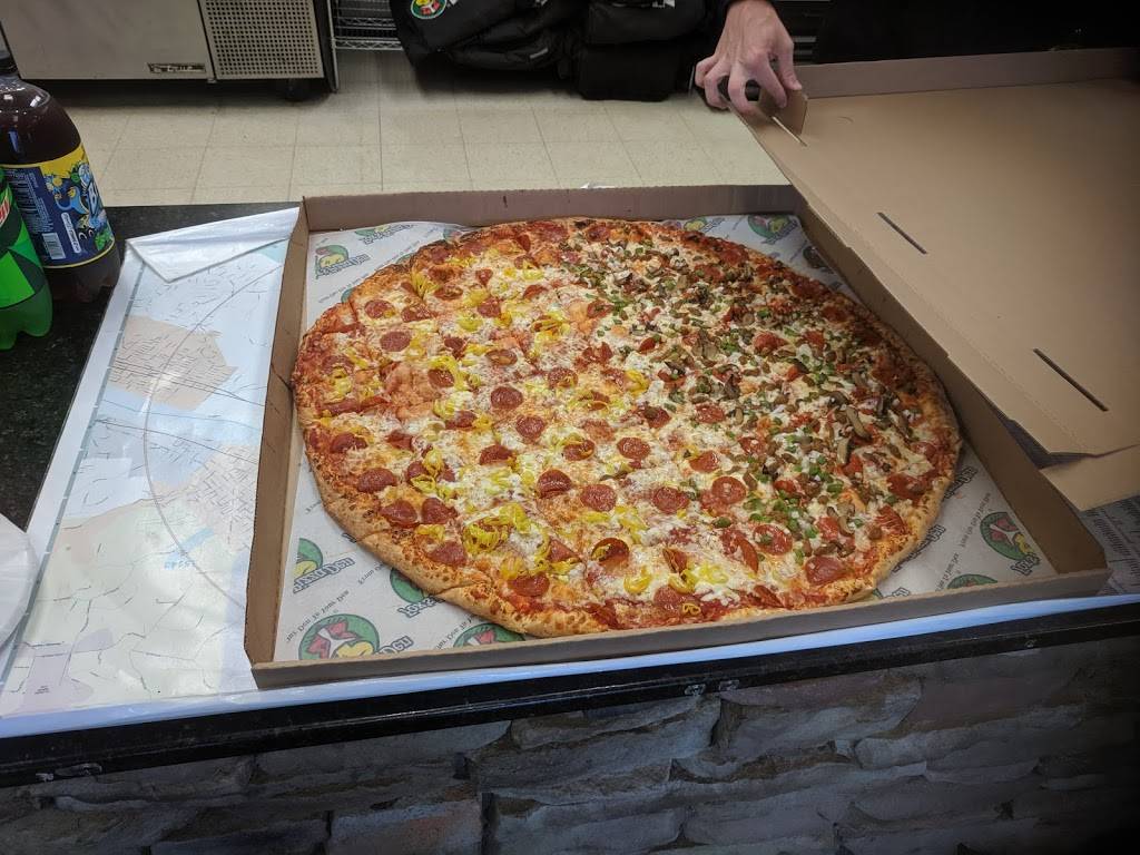 Foxs Pizza Den Moon Twp. | restaurant | 998 Brodhead Rd, Coraopolis, PA 15108, USA | 7244573697 OR +1 724-457-3697