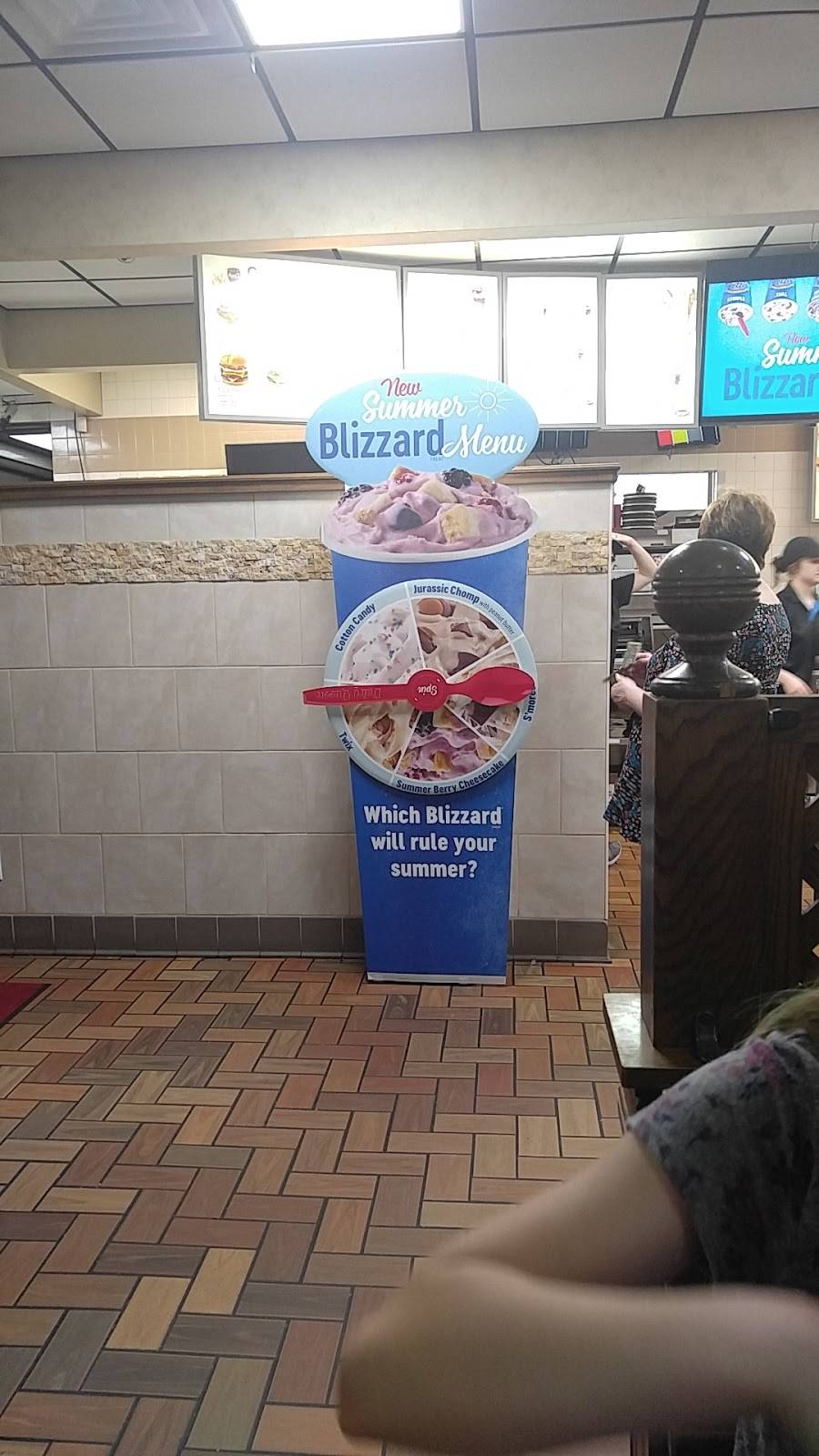 Dairy Queen | restaurant | 913 Charleston Ave, Mattoon, IL 61938, USA | 2172350911 OR +1 217-235-0911