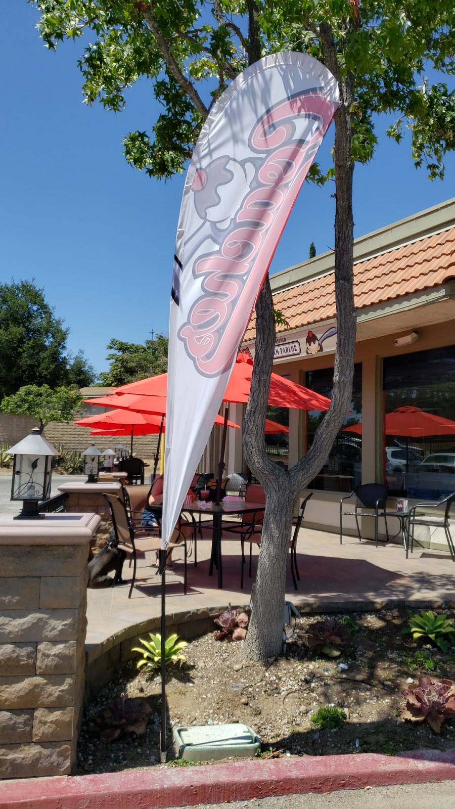 Coaches - Old Fashion Ice Cream Parlor | restaurant | 3345 Kimber Dr suite d, Newbury Park, CA 91320, USA | 8053756555 OR +1 805-375-6555