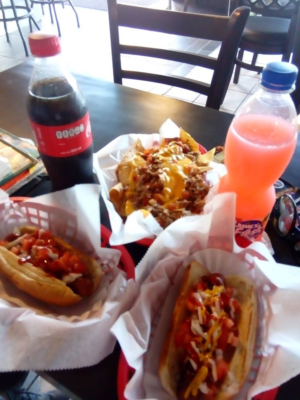 Hangar 237 | restaurant | 22785, José María Morelos y Pavón 237, Playas de Chapultepec, 22785 Ensenada, B.C., Mexico | 016461203122 OR +52 646 120 3122