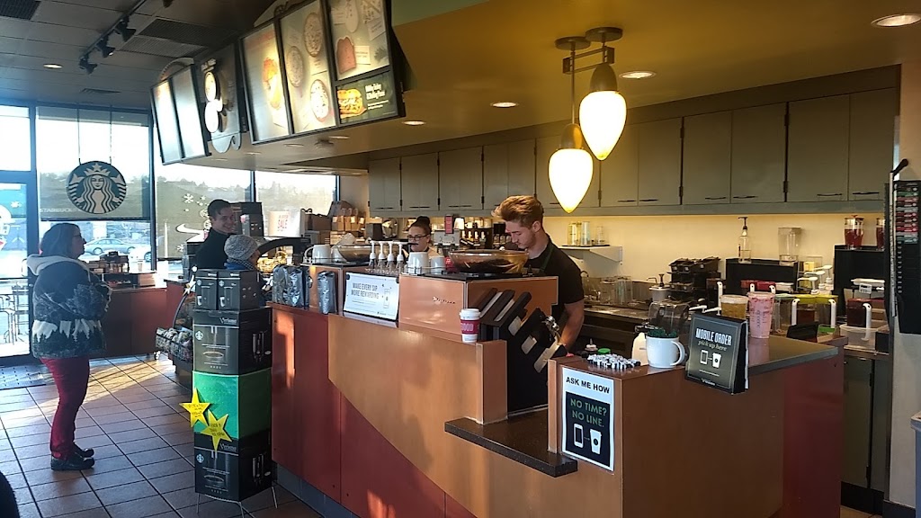 Starbucks | cafe | 1525 W US HWY 50, Pueblo, CO 81008, USA | 7195440055 OR +1 719-544-0055