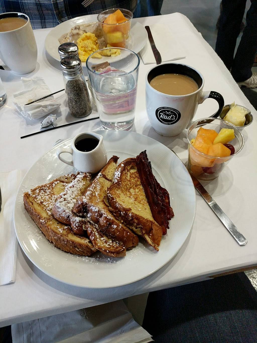 Rads | restaurant | 4733 E 126th St, Carmel, IN 46033, USA | 3177400129 OR +1 317-740-0129