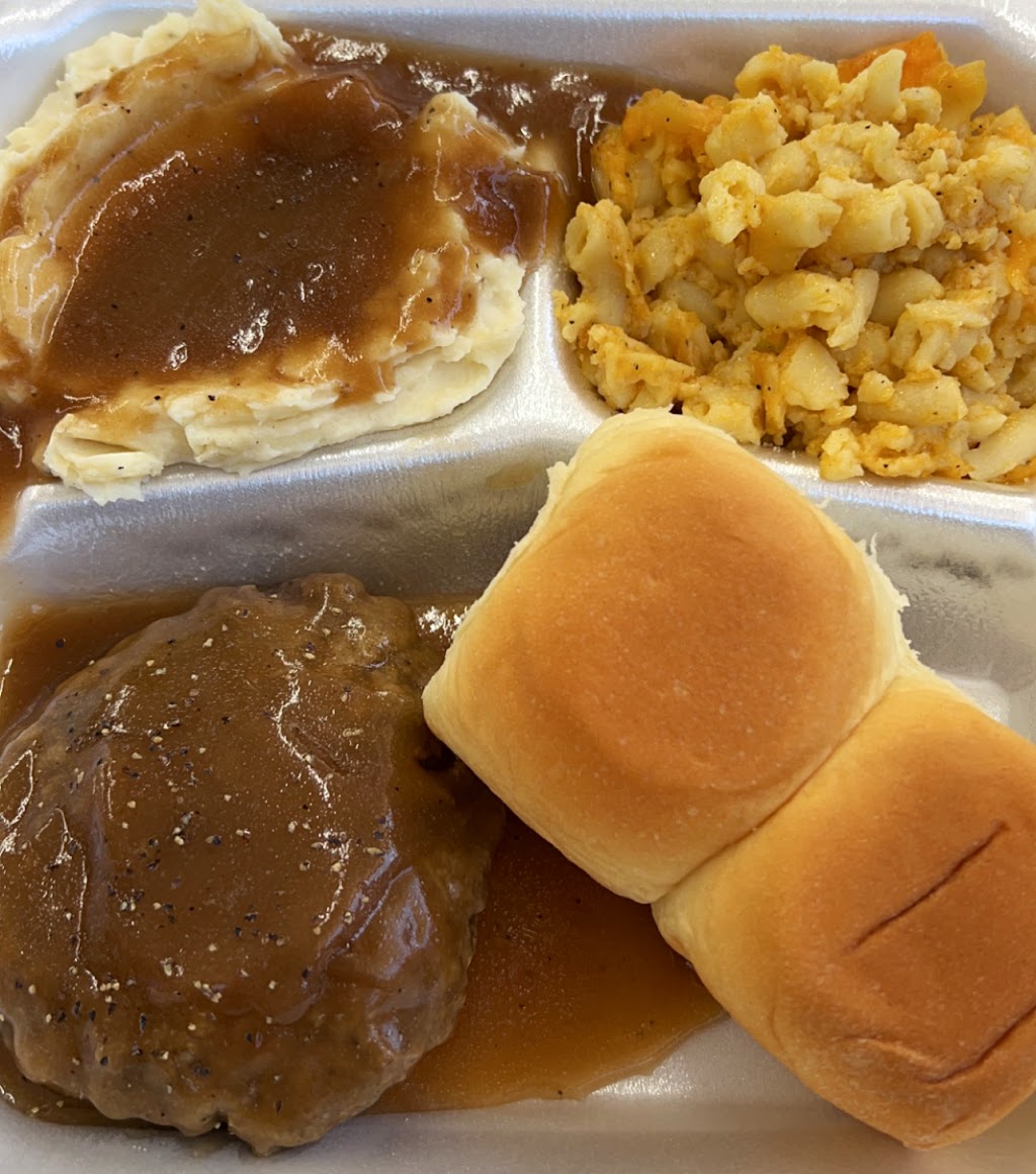 Stellas Country Kitchen | restaurant | 103 W Cloverleaf Dr, Emporia, VA 23847, USA | 4345327246 OR +1 434-532-7246