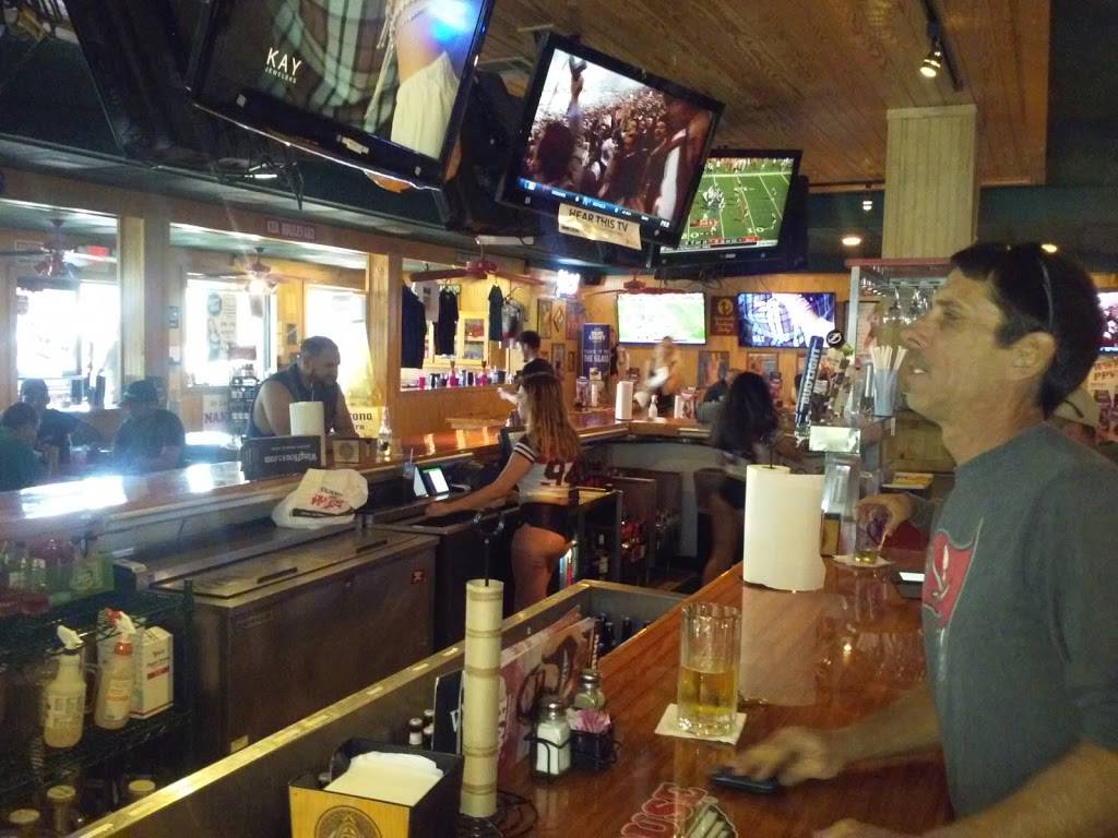 The WingHouse of Tampa | restaurant | 8001 W Hillsborough Ave, Tampa, FL 33615, USA | 8138069464 OR +1 813-806-9464