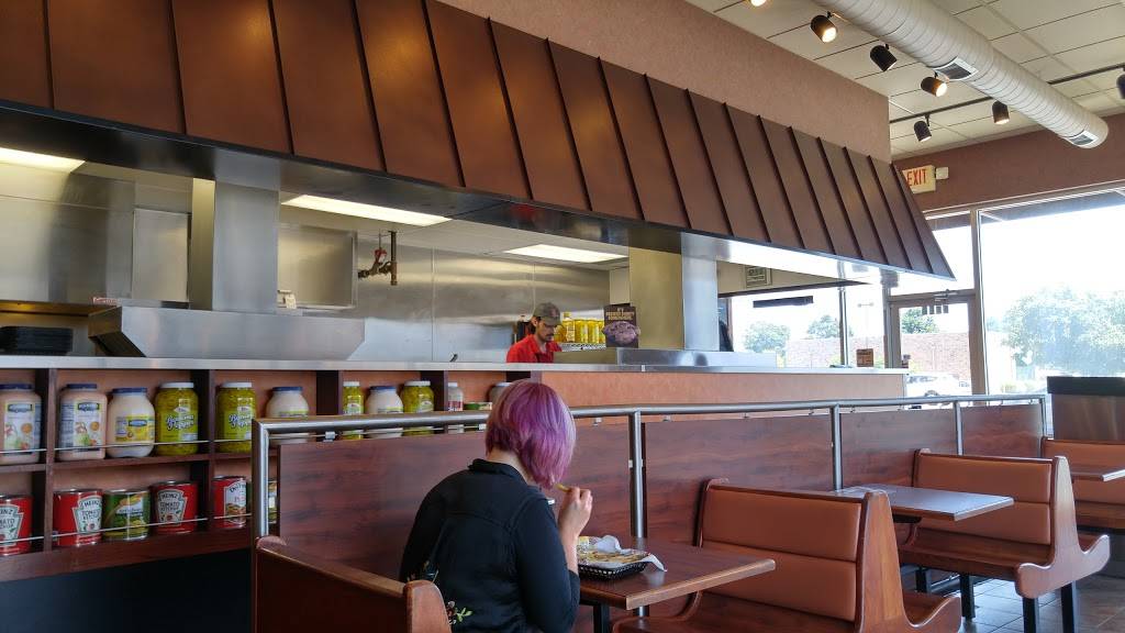 Penn Station East Coast Subs | meal takeaway | 3463 Nameoki Rd, Granite City, IL 62040, USA | 6187097878 OR +1 618-709-7878