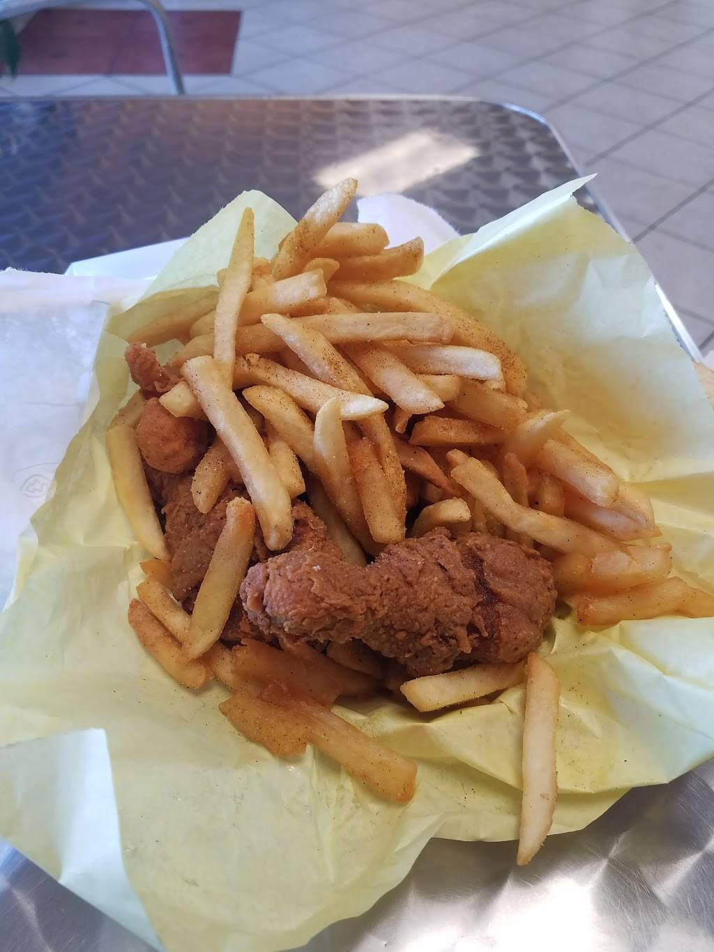 Louisiana Famous Fried Chicken | restaurant | 5818 Rodeo Rd, Los Angeles, CA 90016, USA | 3108382785 OR +1 310-838-2785