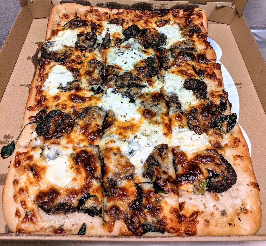 Naked City Pizza Paradise | restaurant | 4608 Paradise Rd, Las Vegas, NV 89169, USA | 7027222241 OR +1 702-722-2241