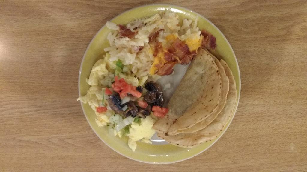 HomeTown Buffet | restaurant | 1380 Churn Creek Rd, Redding, CA 96003, USA | 5302241711 OR +1 530-224-1711