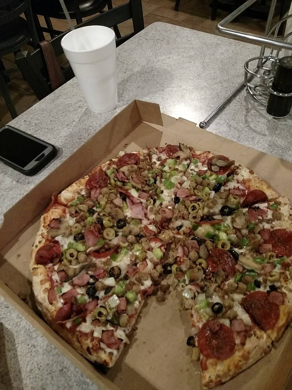 Lances Pizza & Subs | restaurant | 510 W Main St, Waverly, TN 37185, USA | 9312964455 OR +1 931-296-4455