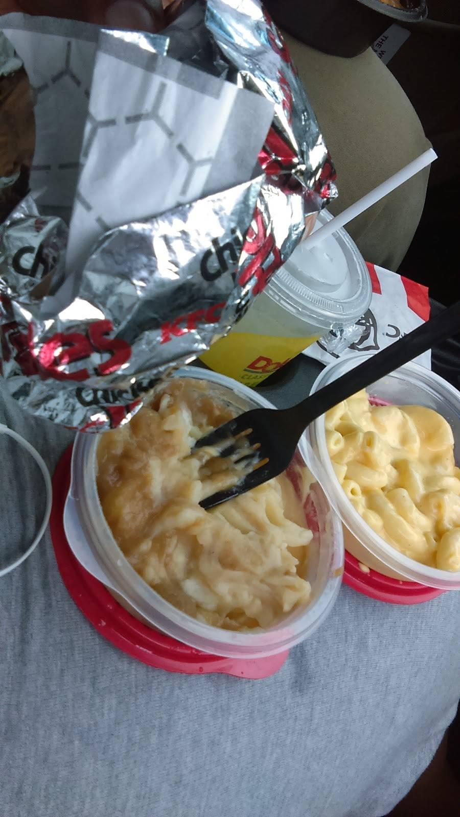 KFC | restaurant | 3400 Bardstown Rd, Louisville, KY 40218, USA | 5024595914 OR +1 502-459-5914