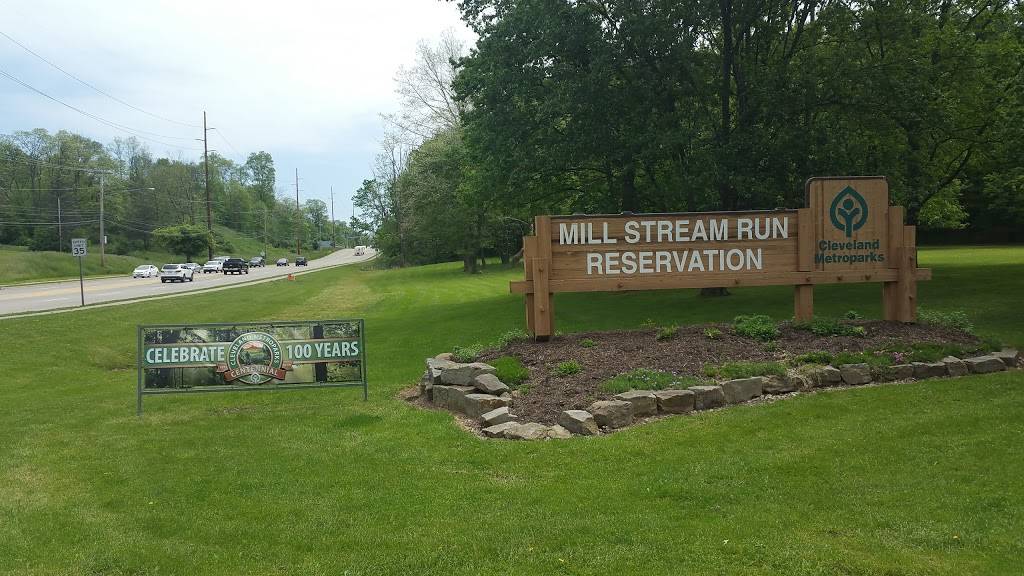 Subway | restaurant | 387 Medina Road Suite 100 Granger, Commons, Medina, OH 44256, USA | 3302393111 OR +1 330-239-3111