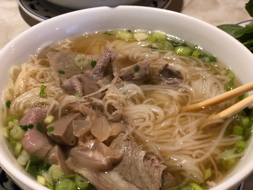 Bambu Vietnamese Cuisine | meal delivery | 1338 E Battlefield Rd, Springfield, MO 65804, USA | 4178819881 OR +1 417-881-9881