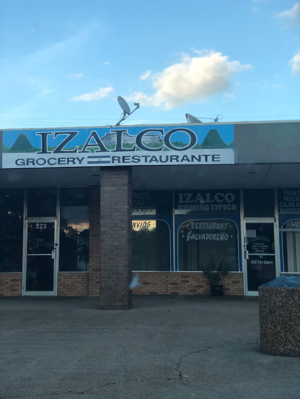 Izalco | restaurant | 12895 Josey Ln #225, Farmers Branch, TX 75234, USA | 9722412064 OR +1 972-241-2064