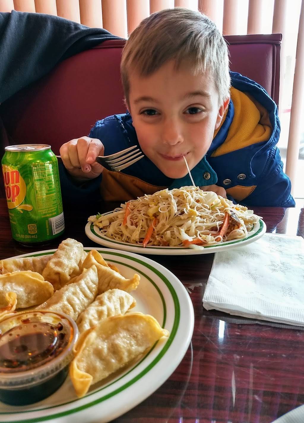 Lins Garden | restaurant | 117 Main St, Mosinee, WI 54455, USA | 7156938899 OR +1 715-693-8899