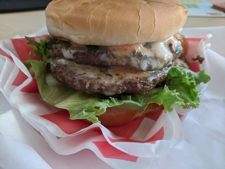 Bettys Burgers & Custard | restaurant | 1233 E Brady St, Milwaukee, WI 53202, USA | 4142494972 OR +1 414-249-4972