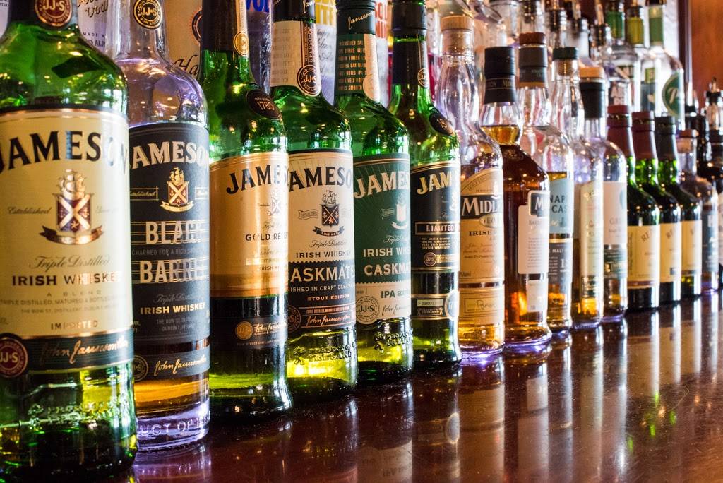 Dublin Bay Irish Pub & Grill | restaurant | 320 S 16th St, Ames, IA 50010, USA | 5159563580 OR +1 515-956-3580