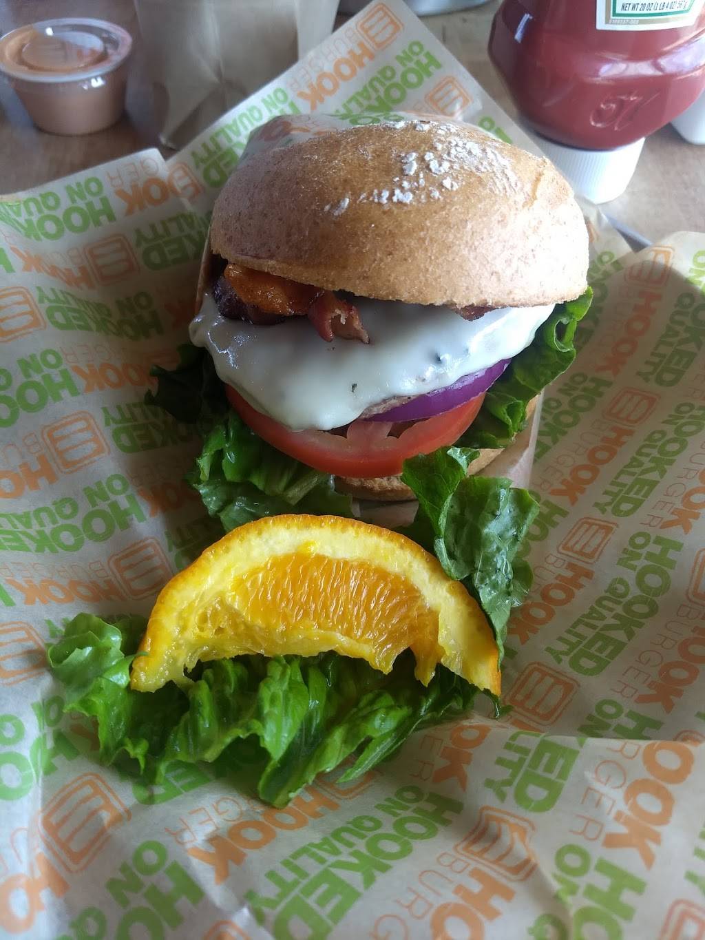 Hook Burger | restaurant | 1811 N Rose Ave, Oxnard, CA 93036, USA | 8059818636 OR +1 805-981-8636
