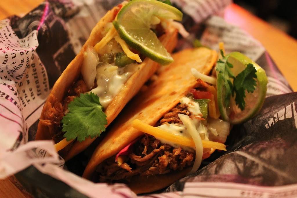 Boondocks Saloon and Grill | restaurant | 7047 Rice Lake Rd, Duluth, MN 55803, USA | 2187213003 OR +1 218-721-3003