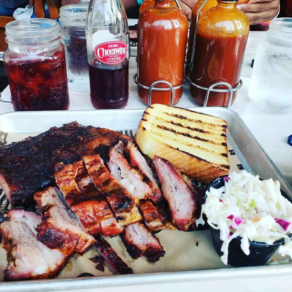 BBQ Supply Co. | restaurant | 1301 E 53rd St, Chicago, IL 60615, USA | 8722443913 OR +1 872-244-3913