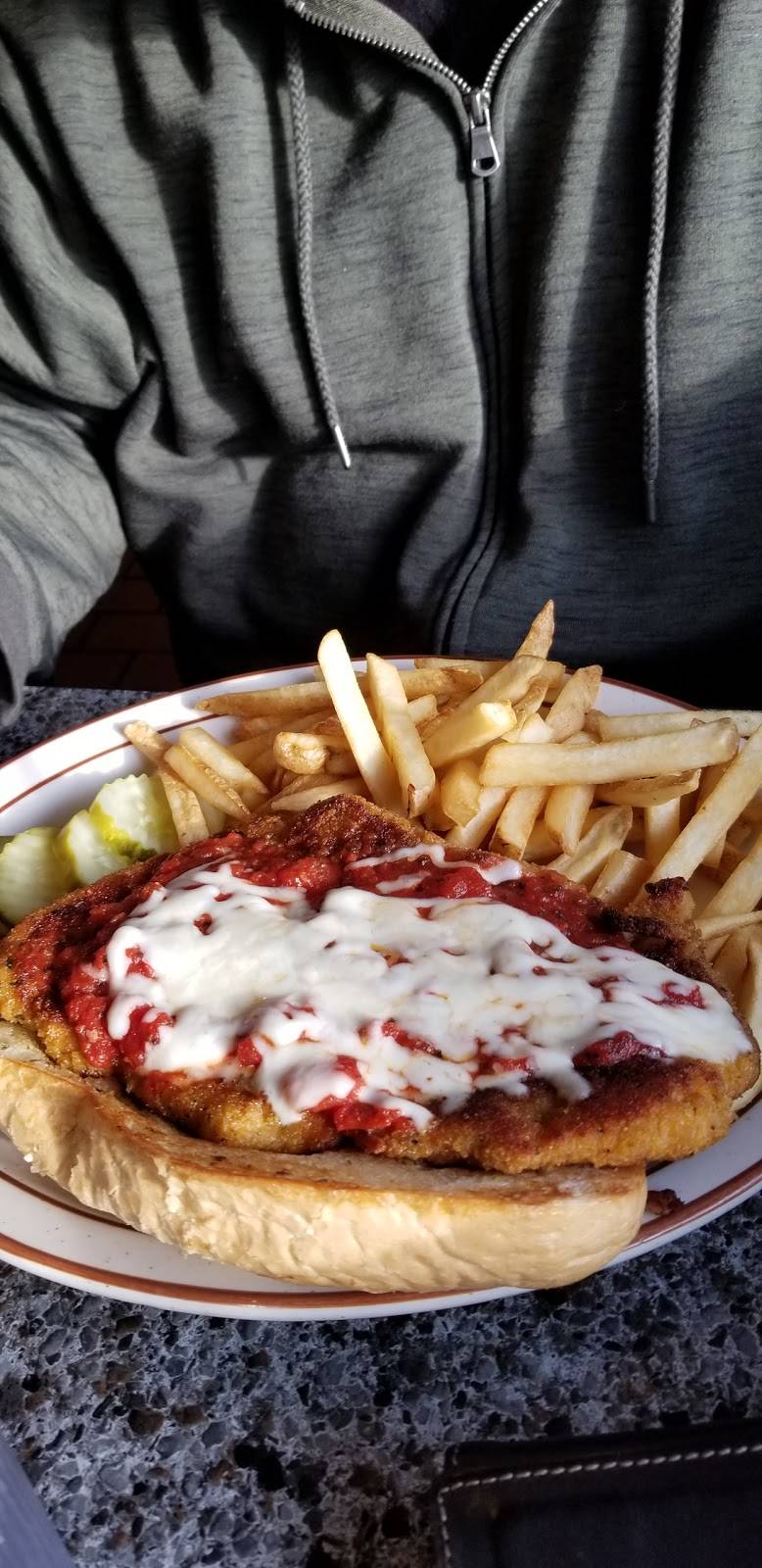 Golden Nugget Pancake House | restaurant | 2406 W Diversey Ave, Chicago, IL 60647, USA | 7732528903 OR +1 773-252-8903