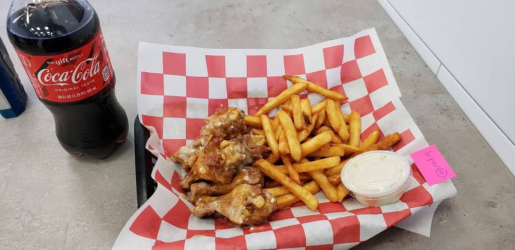 House of Wings | restaurant | 46 School St, Glen Cove, NY 11542, USA | 5167239378 OR +1 516-723-9378