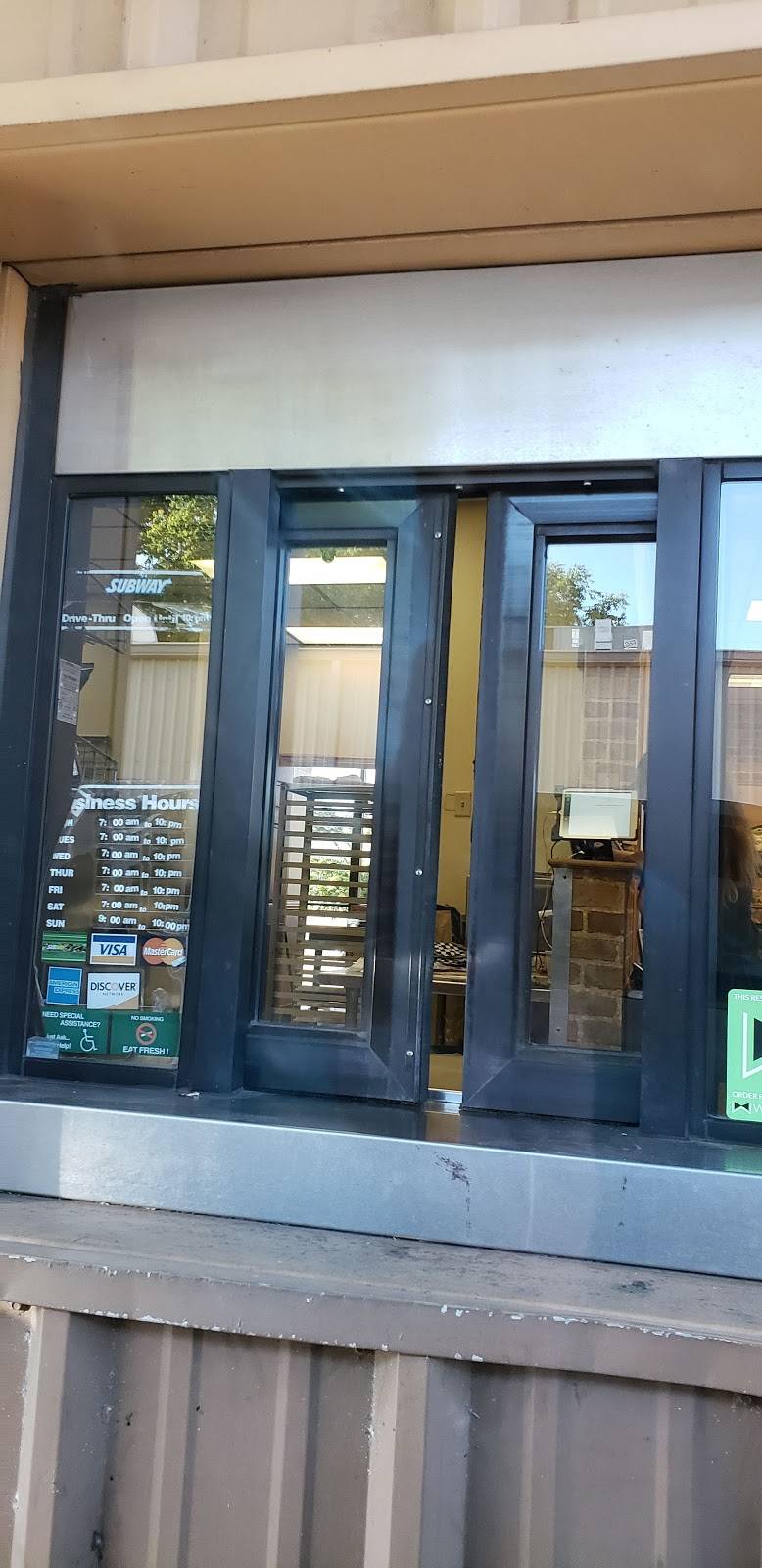 Subway | restaurant | 2721 North St, Nacogdoches, TX 75965, USA | 9365598910 OR +1 936-559-8910