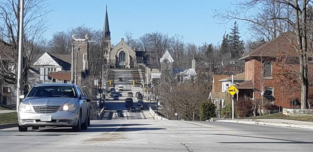 Swiss Chalet | restaurant | 793 Tower St S, Fergus, ON N1M 2R2, Canada | 5198433527 OR +1 519-843-3527