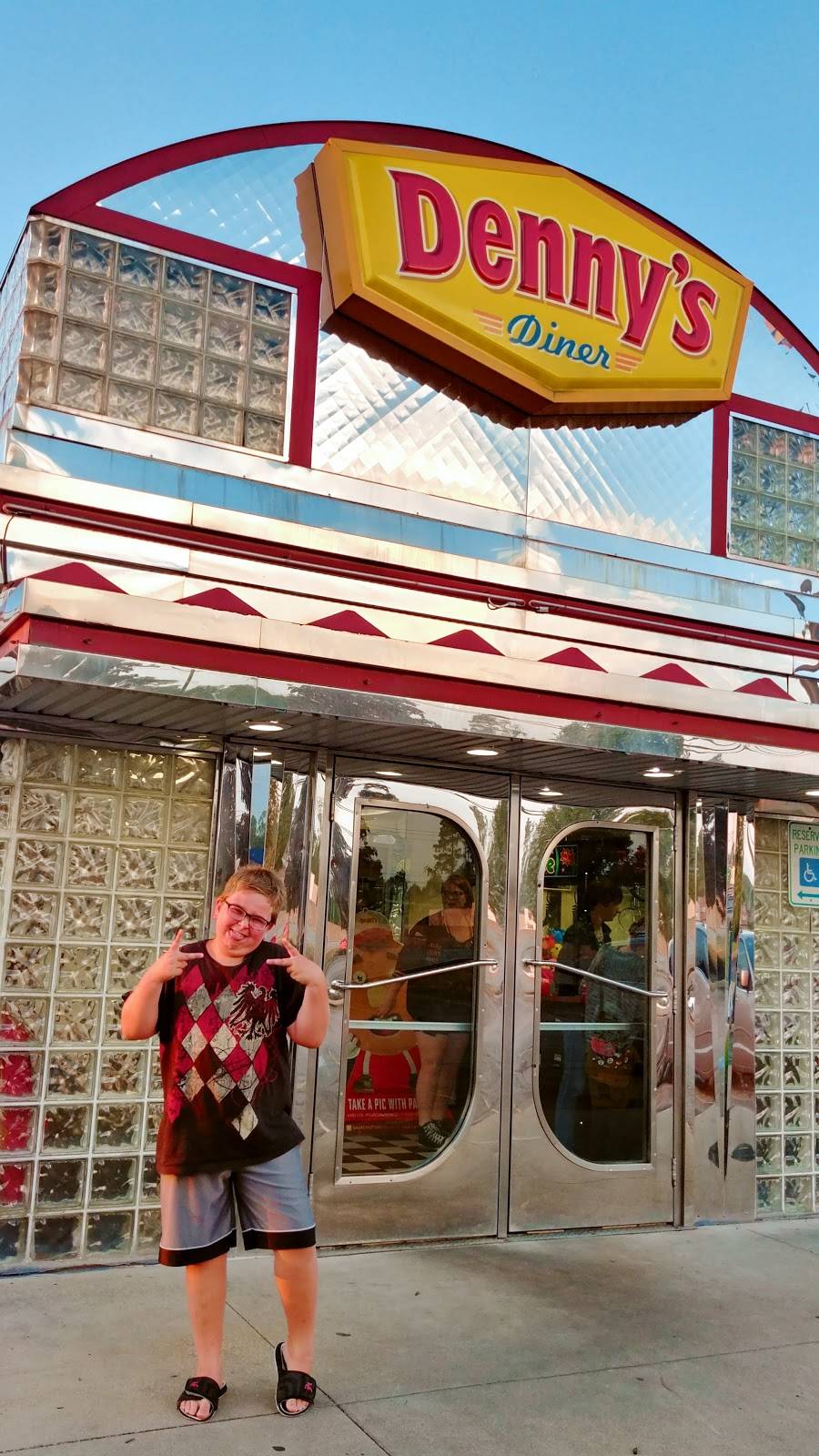 Dennys | restaurant | 3105 Medina Rd, Medina Township, OH 44256, USA | 3307221600 OR +1 330-722-1600