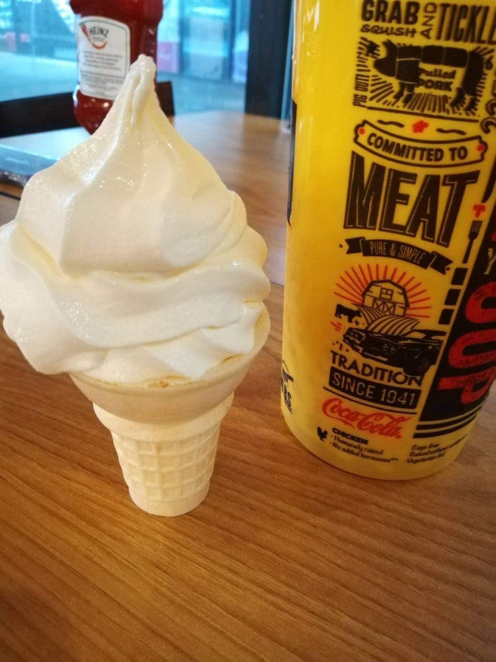 Dickeys Barbecue Pit | restaurant | 70 White Bridge Rd, Nashville, TN 37205, USA | 6159420660 OR +1 615-942-0660