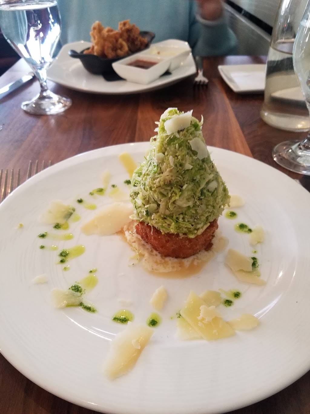 Harvest Wine Bar & Restaurant | restaurant | 1104 Chapel St, New Haven, CT 06510, USA | 2037772500 OR +1 203-777-2500