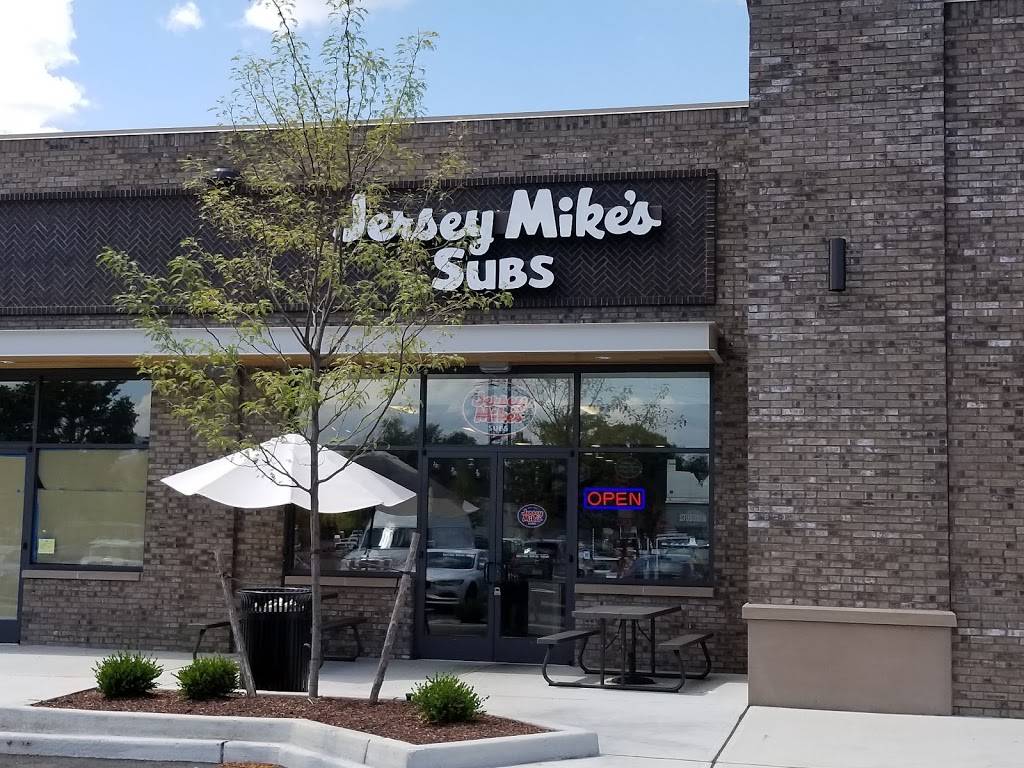 Jersey Mikes Subs | restaurant | 349 Lake Ave #115, Metuchen, NJ 08840, USA | 7326624841 OR +1 732-662-4841