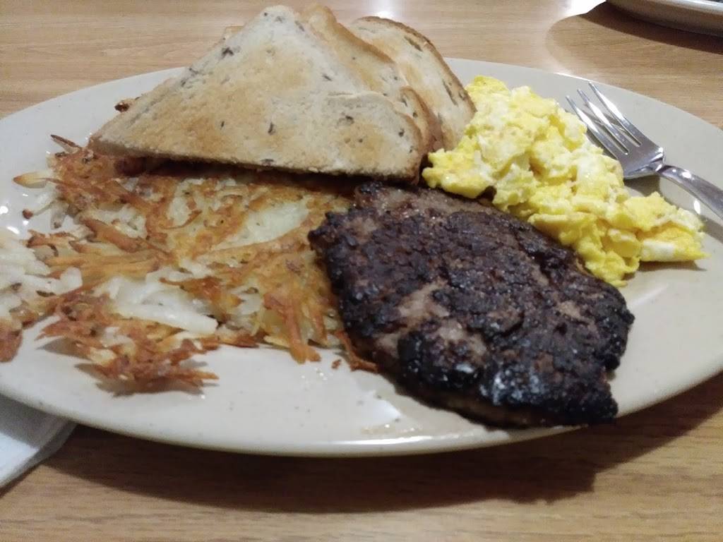 Slims Neighborhood Bar & Grille | restaurant | 13 East Main St, Spring Valley, OH 45370, USA | 9378629999 OR +1 937-862-9999