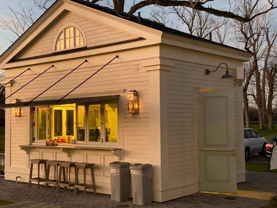 Blouins Cafe | restaurant | 14200 River Rd, Baton Rouge, LA 70820, USA | 9852359508 OR +1 985-235-9508