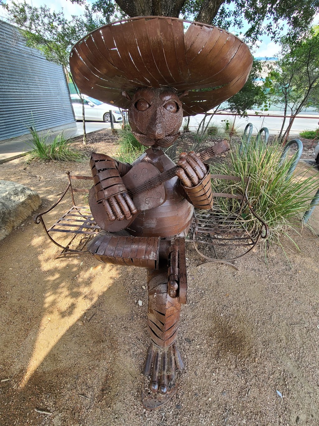 La Gloria | restaurant | 100 E Grayson St, San Antonio, TX 78215, USA | 2102679040 OR +1 210-267-9040