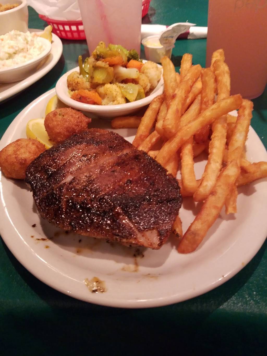 Hubs Restaurant | restaurant | 1802 S, 7th St, Hickman, KY 42050, USA | 2702369858 OR +1 270-236-9858