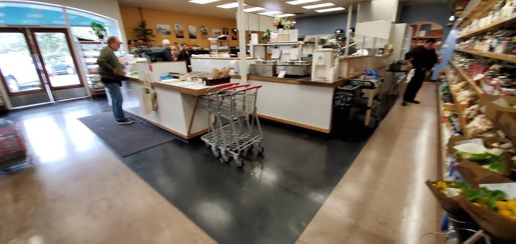 Pierre Lafond Market & Deli | restaurant | 516 San Ysidro Rd # 1, Montecito, CA 93108, USA | 8055651503 OR +1 805-565-1503