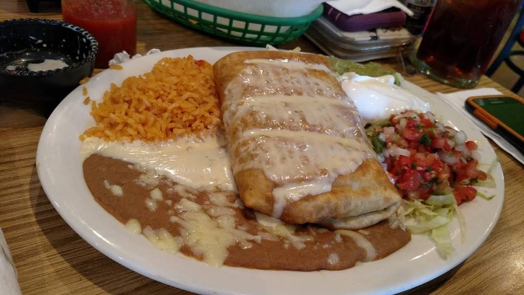 Sombreros Mexican Grill | restaurant | 3180 US-64, Crump, TN 38327, USA | 7316320299 OR +1 731-632-0299