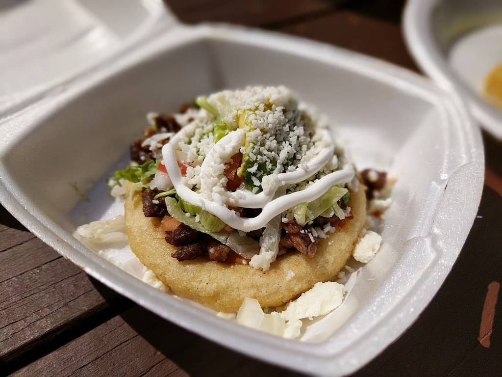 El Oasis | restaurant | 2501 E Michigan Ave, Lansing, MI 48912, USA | 5176487693 OR +1 517-648-7693