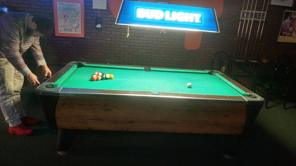 Pauls Oasis | restaurant | 8021 Kingston Pike, Knoxville, TN 37919, USA | 8656909388 OR +1 865-690-9388