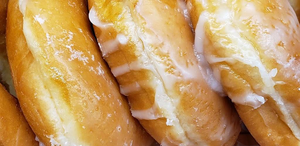 Dunkin | bakery | 6490 Wilmington Pike, Centerville, OH 45459, USA | 9379493517 OR +1 937-949-3517